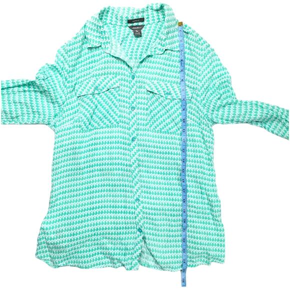 Eddie Bauer‎ Shirt Button Front Shaped Fit Green White Print Women's Medium - Picture 6 of 12